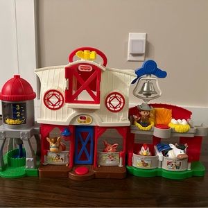 Fisher Price Little People Barn with Farmer, Animals and Feed